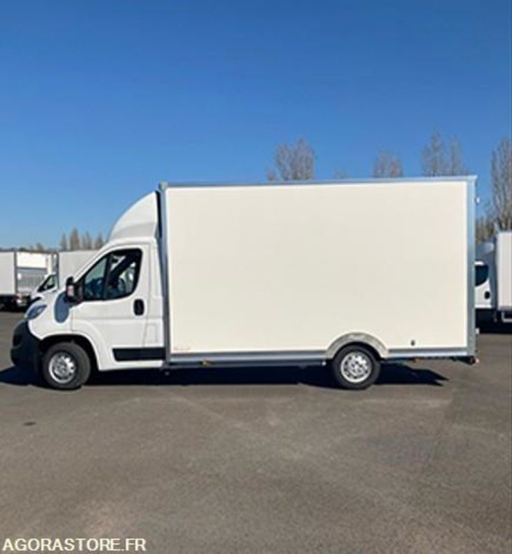 FIAT DUCATO PLANCHER CABINE 20m3 CAISSE NEUVE - 2019 - 93800 KM - Fourgon utilitaire: photos 4 FIAT DUCATO PLANCHER CABINE 20m3 CAISSE NEUVE - 2019 - 93800 KM - Fourgon utilitaire: photos 4