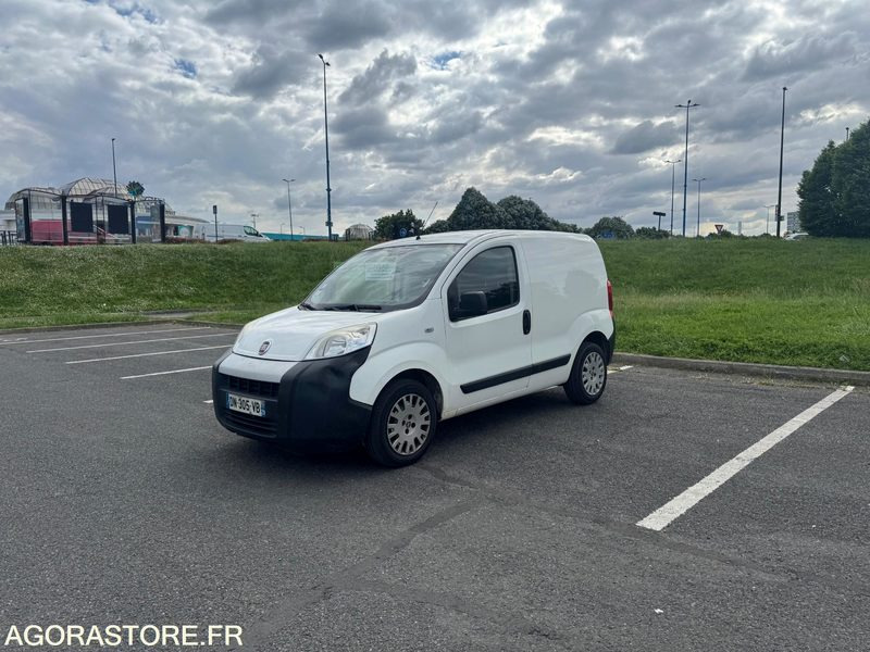 FIAT FIORINO 140 000 KM ANNÉE 2015 - Fourgonnette: photos 2 FIAT FIORINO 140 000 KM ANNÉE 2015 - Fourgonnette: photos 2