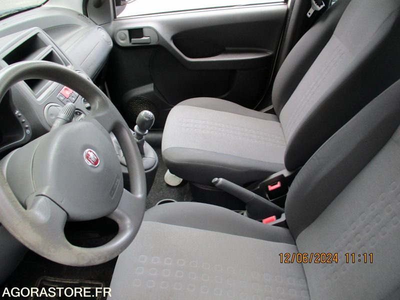 FIAT PANDA 1432 - Voiture: photos 4 FIAT PANDA 1432 - Voiture: photos 4