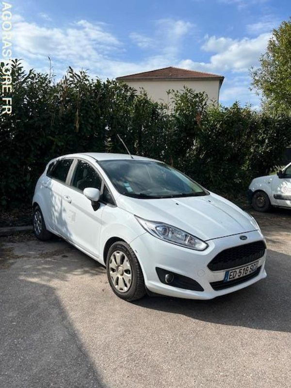 FORD FIESTA - ED-516-SC - Diesel 1.5 l - 183 000 KM - 2016 - Voiture: photos 1 FORD FIESTA - ED-516-SC - Diesel 1.5 l - 183 000 KM - 2016 - Voiture: photos 1