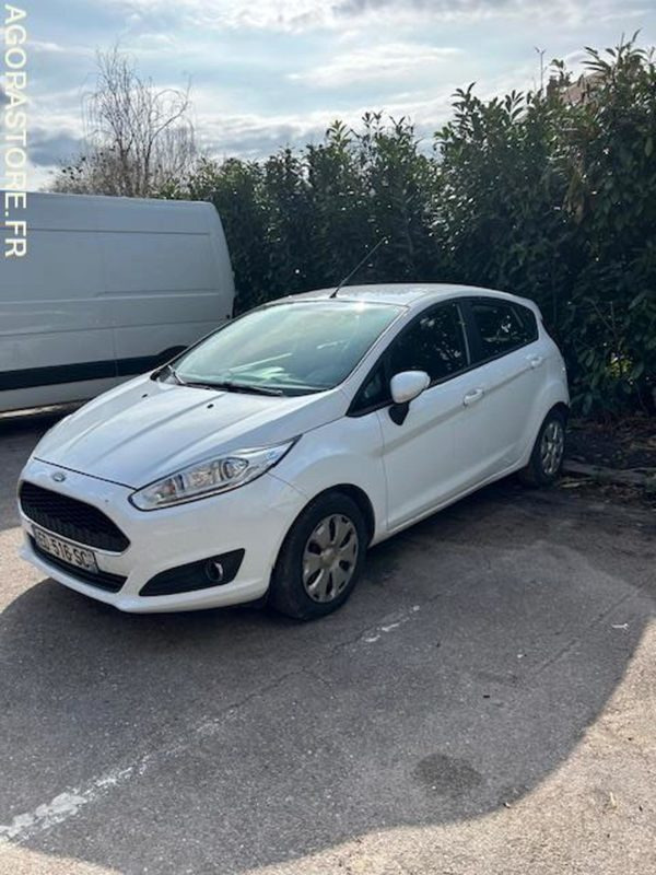 FORD FIESTA - ED-516-SC - Diesel 1.5 l - 183 000 KM - 2016 - Voiture: photos 2 FORD FIESTA - ED-516-SC - Diesel 1.5 l - 183 000 KM - 2016 - Voiture: photos 2