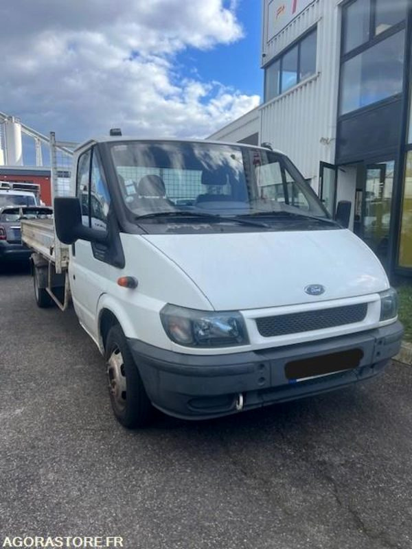 FORD TRANSIT 2.4 TD BENNE - 2002 - 204 000km - Utilitaire benne: photos 1 FORD TRANSIT 2.4 TD BENNE - 2002 - 204 000km - Utilitaire benne: photos 1