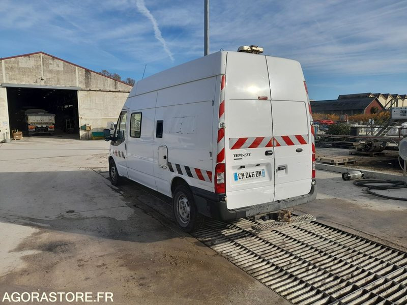 FORD TRANSIT - 2012 - 293320 KM - Fourgon utilitaire: photos 2 FORD TRANSIT - 2012 - 293320 KM - Fourgon utilitaire: photos 2