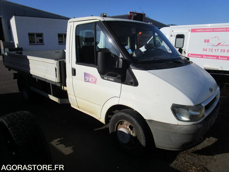 FORD TRANSIT PLATEAU BENNE / 275600 KMS / 2006 / 381 QSC 75 - Utilitaire benne: photos 2 FORD TRANSIT PLATEAU BENNE / 275600 KMS / 2006 / 381 QSC 75 - Utilitaire benne: photos 2