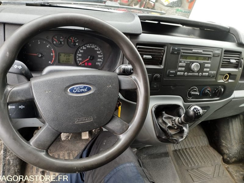 FORD TRANSIT TDCI 115 - Utilitaire benne: photos 2 FORD TRANSIT TDCI 115 - Utilitaire benne: photos 2