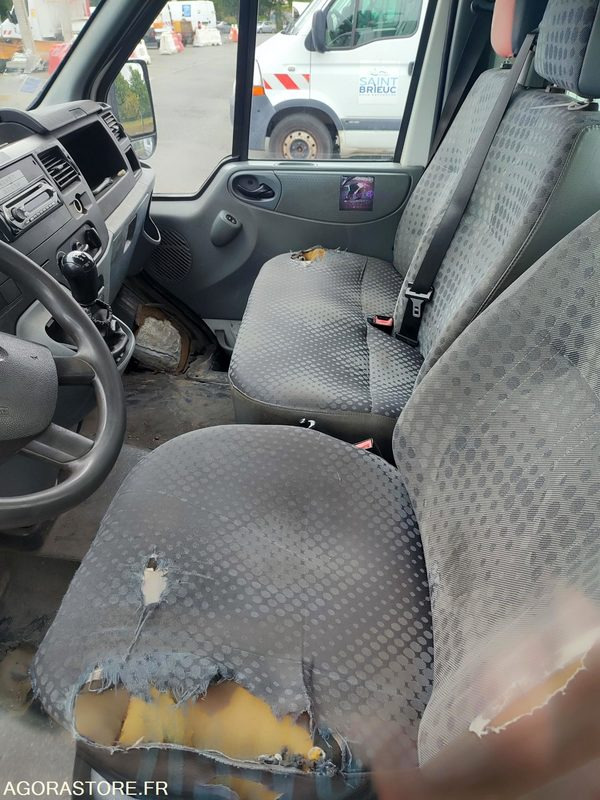 Utilitaire benne FORD Transit Plateau: photos 10