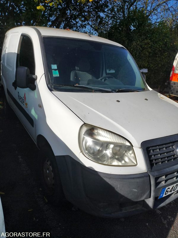 Fiat Doblo Essence et GNV - Fourgonnette: photos 3 Fiat Doblo Essence et GNV - Fourgonnette: photos 3