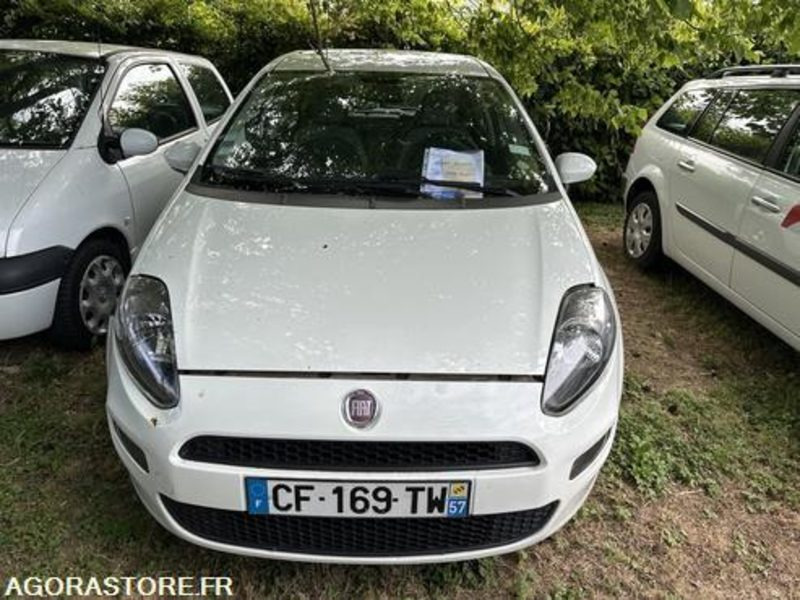 Fiat Punto - CF169TW - Voiture: photos 3 Fiat Punto - CF169TW - Voiture: photos 3