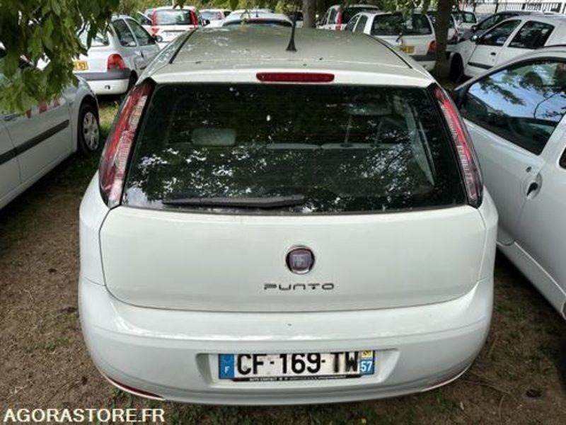Fiat Punto - CF169TW - Voiture: photos 4 Fiat Punto - CF169TW - Voiture: photos 4