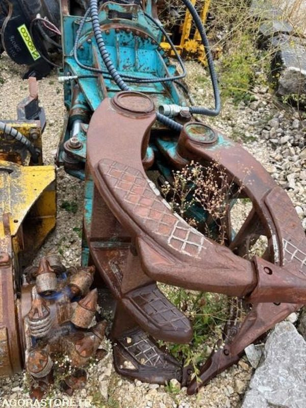 GRAPPIN A ENROCHEMENT VTN PM1500 2007 ATTACHE CW45 - Grappin: photos 1 GRAPPIN A ENROCHEMENT VTN PM1500 2007 ATTACHE CW45 - Grappin: photos 1