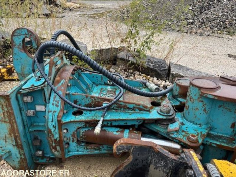 GRAPPIN A ENROCHEMENT VTN PM1500 2007 ATTACHE CW45 - Grappin: photos 2 GRAPPIN A ENROCHEMENT VTN PM1500 2007 ATTACHE CW45 - Grappin: photos 2