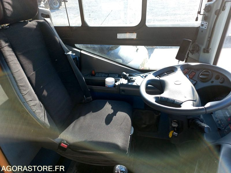 IRISBUS - RECREO - 2010 / 324000 KM - BE715LV (11645) - Bus scolaire: photos 5 IRISBUS - RECREO - 2010 / 324000 KM - BE715LV (11645) - Bus scolaire: photos 5
