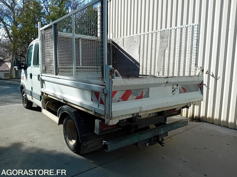 IVECO DAILY 35C15 BENNE 7 PLACES - Utilitaire benne: photos 3 IVECO DAILY 35C15 BENNE 7 PLACES - Utilitaire benne: photos 3