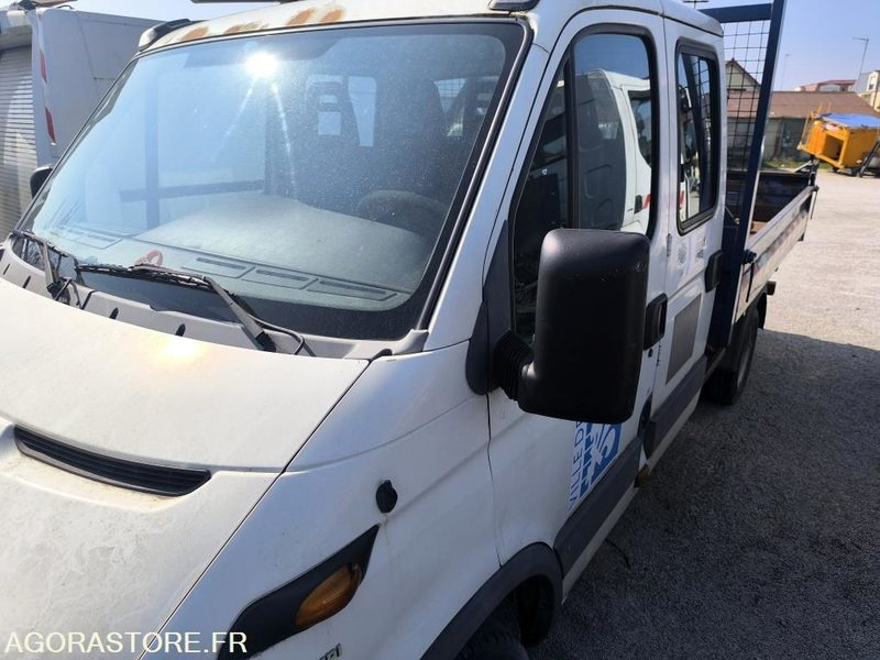 IVECO DAILY - Utilitaire benne: photos 1 IVECO DAILY - Utilitaire benne: photos 1