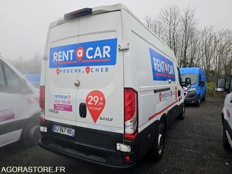 Iveco daily 35S14 - 2022 - 8815 Kms - Fourgon utilitaire: photos 3 Iveco daily 35S14 - 2022 - 8815 Kms - Fourgon utilitaire: photos 3