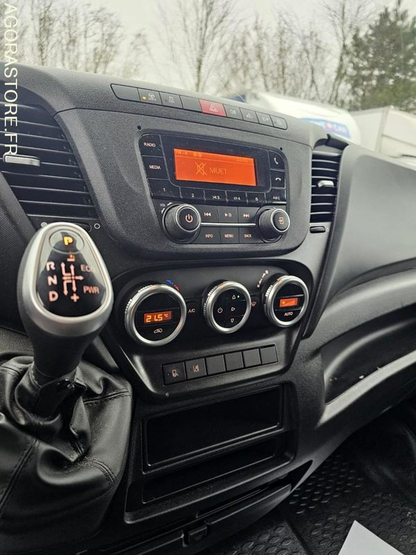 Fourgon utilitaire Iveco daily 35S14 - 2022 - 8815 Kms: photos 7 Fourgon utilitaire Iveco daily 35S14 - 2022 - 8815 Kms: photos 7