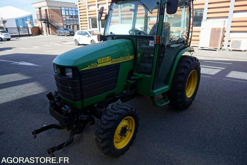 JOHN DEERE - Tracteur agricole: photos 1 JOHN DEERE - Tracteur agricole: photos 1