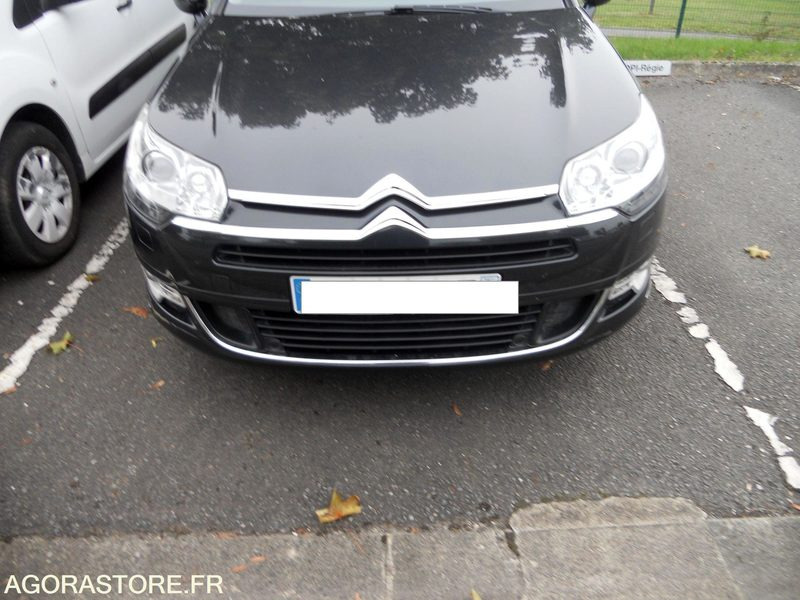 LOT 13 SLT - CITROEN C5 - Voiture: photos 1 LOT 13 SLT - CITROEN C5 - Voiture: photos 1