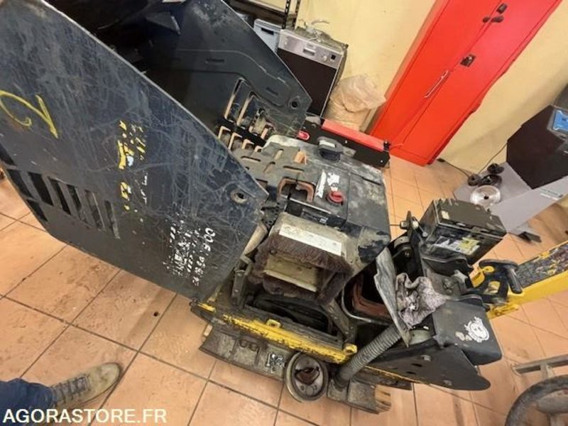 LOT DE 2 PLAQUES BOMAG BPR 60/65D/E ET BPR45/55D 2019 ET 2022 - Plaque vibrante: photos 4 LOT DE 2 PLAQUES BOMAG BPR 60/65D/E ET BPR45/55D 2019 ET 2022 - Plaque vibrante: photos 4