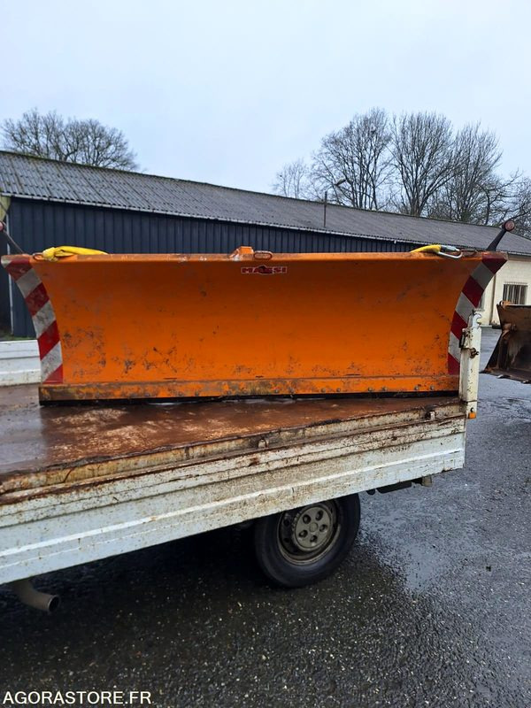 Lame de déneigement - Lame à neige: photos 1 Lame de déneigement - Lame à neige: photos 1