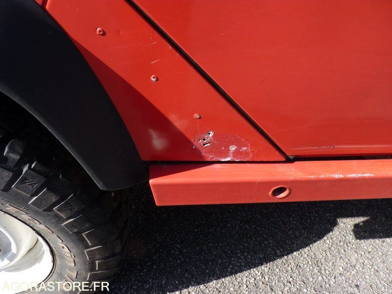SUV Land Rover Defender Long: photos 28 SUV Land Rover Defender Long: photos 28