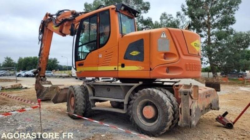 Liebherr A918 COMPACT - 2014 / 15000 HEURES - Pelle: photos 3 Liebherr A918 COMPACT - 2014 / 15000 HEURES - Pelle: photos 3