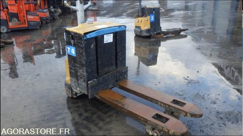 Lot de 9 Transpalettes Electriques CAT (année de 2019 à 2023) - Innondé partiel - Transpalette: photos 3 Lot de 9 Transpalettes Electriques CAT (année de 2019 à 2023) - Innondé partiel - Transpalette: photos 3