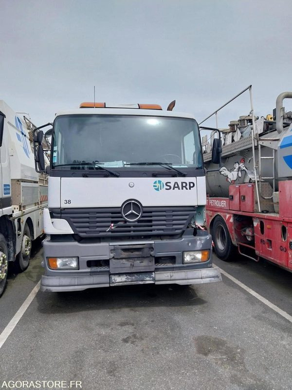 MERCEDES Actros HUWER 2004 (250 000Km) NON ROULANT EXPORT UNIQUEMENT - Camion hydrocureur: photos 1 MERCEDES Actros HUWER 2004 (250 000Km) NON ROULANT EXPORT UNIQUEMENT - Camion hydrocureur: photos 1