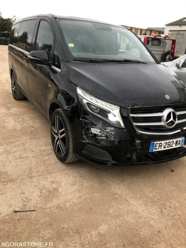 MERCEDES CLASSE V 250cdi 4 MATIC - 2017 / 441000 KM - Voiture: photos 1 MERCEDES CLASSE V 250cdi 4 MATIC - 2017 / 441000 KM - Voiture: photos 1