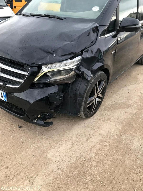 MERCEDES CLASSE V 250cdi 4 MATIC - 2017 / 441000 KM - Voiture: photos 4 MERCEDES CLASSE V 250cdi 4 MATIC - 2017 / 441000 KM - Voiture: photos 4