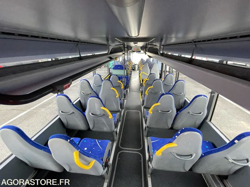 MERCEDES INTOURO 13m N°093019 - Bus scolaire: photos 5 MERCEDES INTOURO 13m N°093019 - Bus scolaire: photos 5