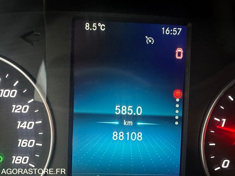Fourgon utilitaire MERCEDES - SPRINTER - 2021 / 88000 KM: photos 8