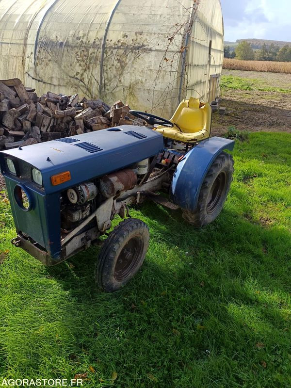 MICRO TRACTEUR AGRIA 4800 - Tracteur agricole: photos 1 MICRO TRACTEUR AGRIA 4800 - Tracteur agricole: photos 1