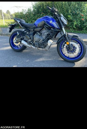 MOTO YAMAHA MT07 - 2021 - 10 500km - Motocyclette: photos 4 MOTO YAMAHA MT07 - 2021 - 10 500km - Motocyclette: photos 4