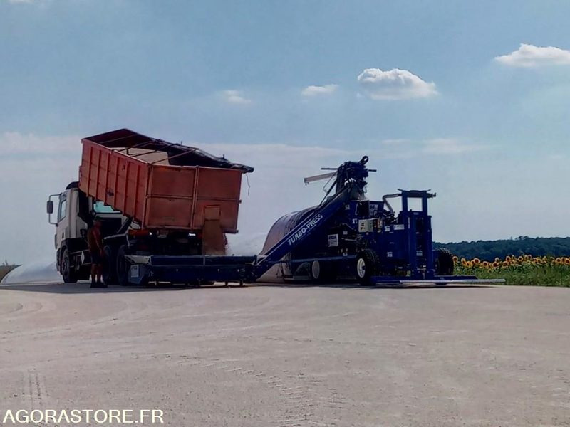 Machine agricole ensacheuse/boudineuse/ensileuse pour grains céréales mise en service 2017: photos 8