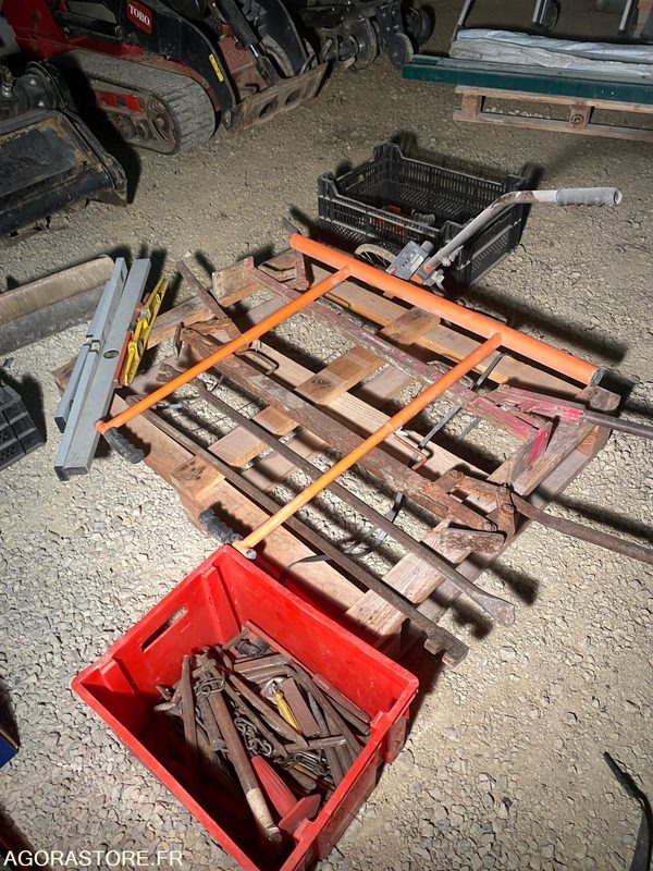 Matériel maçonnerie et pose bordures Odometre - Matériel de chantier: photos 1 Matériel maçonnerie et pose bordures Odometre - Matériel de chantier: photos 1