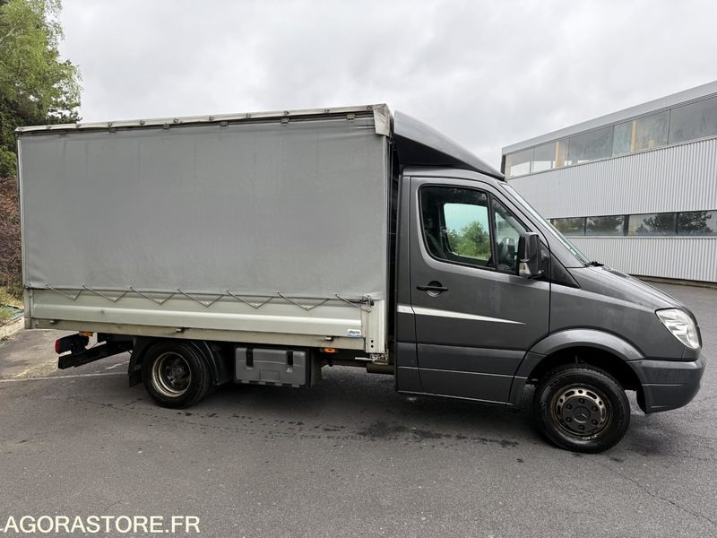 Mercedes Sprinter 519 empattement 3700 mm - 2011 - 258306KM - Fourgon utilitaire: photos 3 Mercedes Sprinter 519 empattement 3700 mm - 2011 - 258306KM - Fourgon utilitaire: photos 3