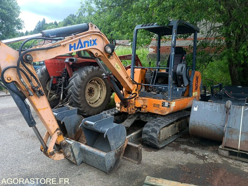 Mini Pelle 2t500 Hanix H26P 4550 Heures - Mini pelle: photos 2 Mini Pelle 2t500 Hanix H26P 4550 Heures - Mini pelle: photos 2