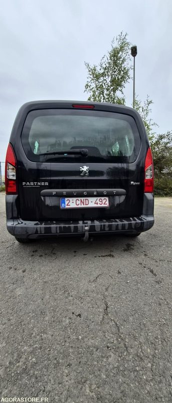 Monospace Peugeot Partner - 2012 - 296 080km - Voiture: photos 5 Monospace Peugeot Partner - 2012 - 296 080km - Voiture: photos 5