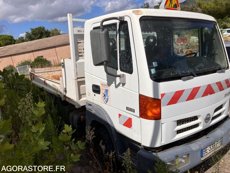 NISSAN CABSTAR BENNE / NON ROULANT - Utilitaire benne: photos 2 NISSAN CABSTAR BENNE / NON ROULANT - Utilitaire benne: photos 2