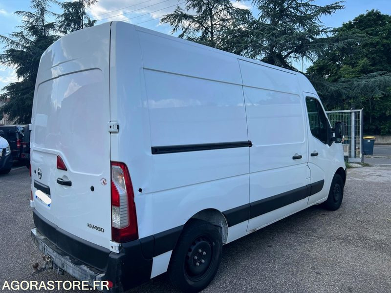 NISSAN MASTER NV400 2.3 DCI 145CH L2H2 PACK - 2018 - 171 805km - Fourgon utilitaire: photos 2 NISSAN MASTER NV400 2.3 DCI 145CH L2H2 PACK - 2018 - 171 805km - Fourgon utilitaire: photos 2