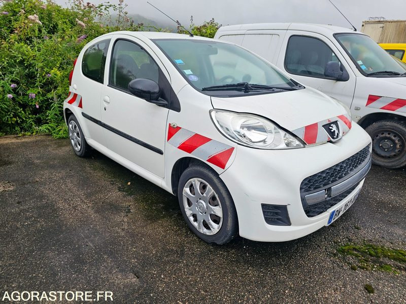 PEUGEOT 107 - 2011 - 173474km - BW161AX - Voiture: photos 2 PEUGEOT 107 - 2011 - 173474km - BW161AX - Voiture: photos 2