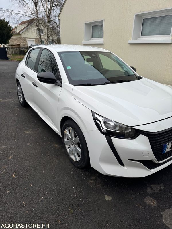 PEUGEOT - 208 - 2022 / 88000 KM - Voiture: photos 1 PEUGEOT - 208 - 2022 / 88000 KM - Voiture: photos 1