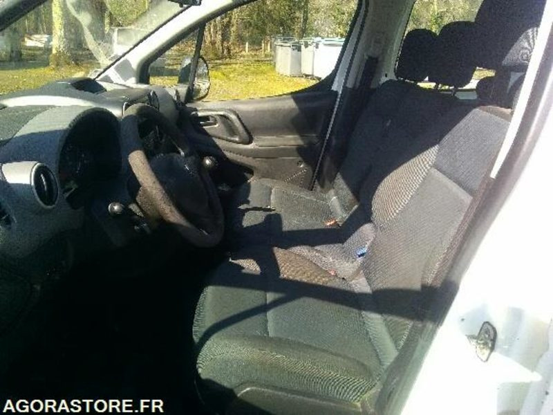 PEUGEOT Partner 3pl - Fourgonnette: photos 1 PEUGEOT Partner 3pl - Fourgonnette: photos 1