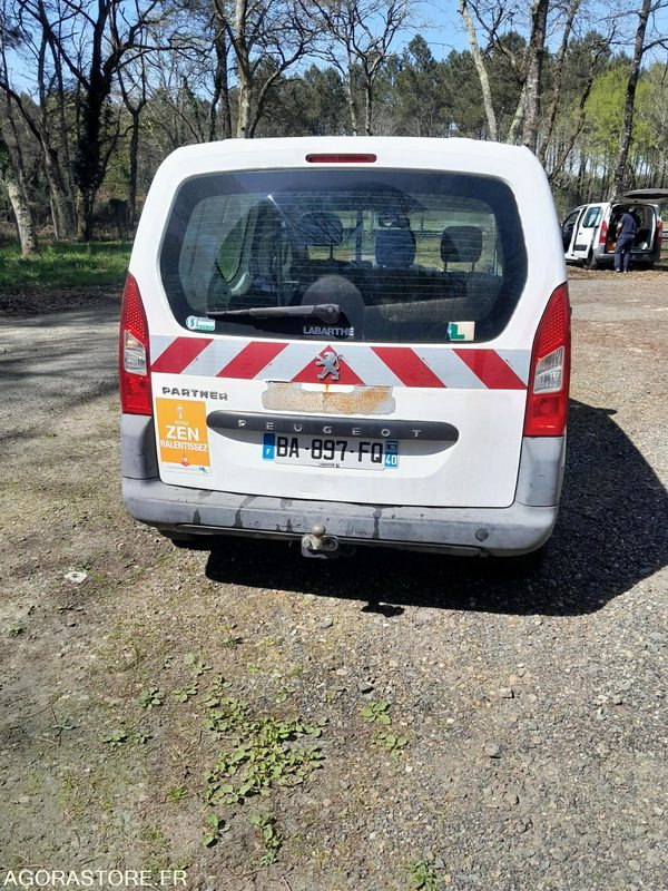 PEUGEOT Partner 3pl - Fourgonnette: photos 2 PEUGEOT Partner 3pl - Fourgonnette: photos 2