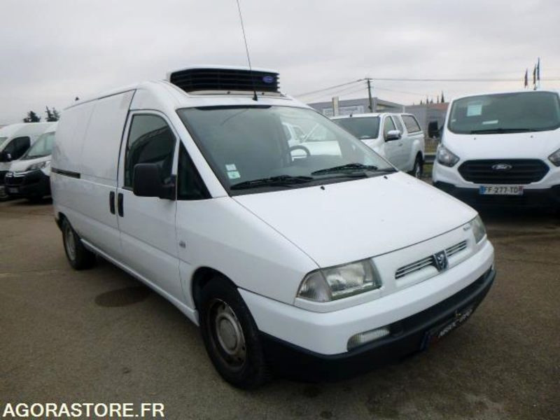 PEUGEOT expert frigorifique - 2003 - 96 210km - BON ETAT - Fourgonnette: photos 1 PEUGEOT expert frigorifique - 2003 - 96 210km - BON ETAT - Fourgonnette: photos 1