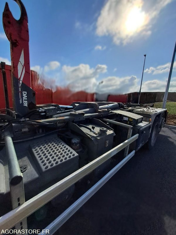 PORTEUR POLYBENNE RENAULT C-SERIES 460 - 2016 / 424 620 KM - Camion ampliroll: photos 5 PORTEUR POLYBENNE RENAULT C-SERIES 460 - 2016 / 424 620 KM - Camion ampliroll: photos 5