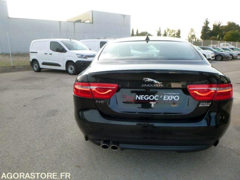 PRIX TTC 0% TVA - JAGUAR XE 2.0 180CV R SPORT AWD - 2016 - 160 000km - Voiture: photos 4 PRIX TTC 0% TVA - JAGUAR XE 2.0 180CV R SPORT AWD - 2016 - 160 000km - Voiture: photos 4