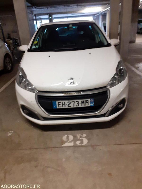 Peugeot 208 - 2016 - 225495 kms - Voiture: photos 4 Peugeot 208 - 2016 - 225495 kms - Voiture: photos 4