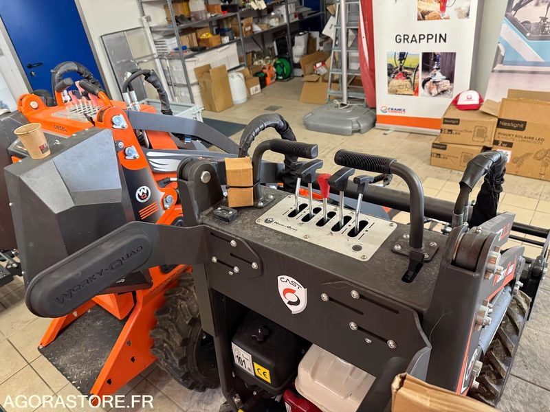 Porte outils SSQ11 PUROSANGUE Worky quad Plus Essence NEUF - Matériel de jardinage: photos 4 Porte outils SSQ11 PUROSANGUE Worky quad Plus Essence NEUF - Matériel de jardinage: photos 4